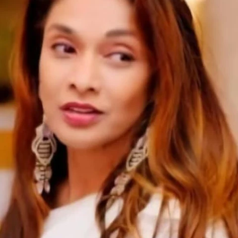 Dr. Sanjaanaa Jon