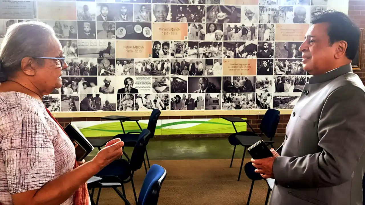 An international assembly gathered for a peace honour